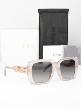 NWT Christian Dior CD40200I-01V-55 Sunglasses Dior | Accessories | Nwt Christian Dior Cd4200i0v55 Black  main image 4